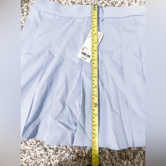 Uniqlo Pleated Mini Skirt in Light Blue (NWT) - Picture 2 of 3